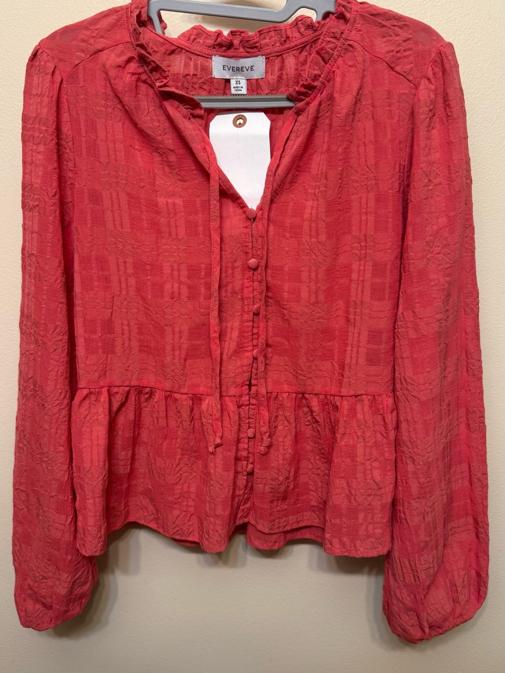 Evereve Coral-Red Textured Peplum Crinkle Blouse